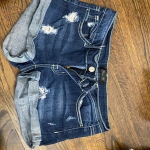 klique b jean shorts